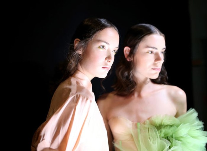 Эффективные способы выглядеть свежей после бессонной ночи