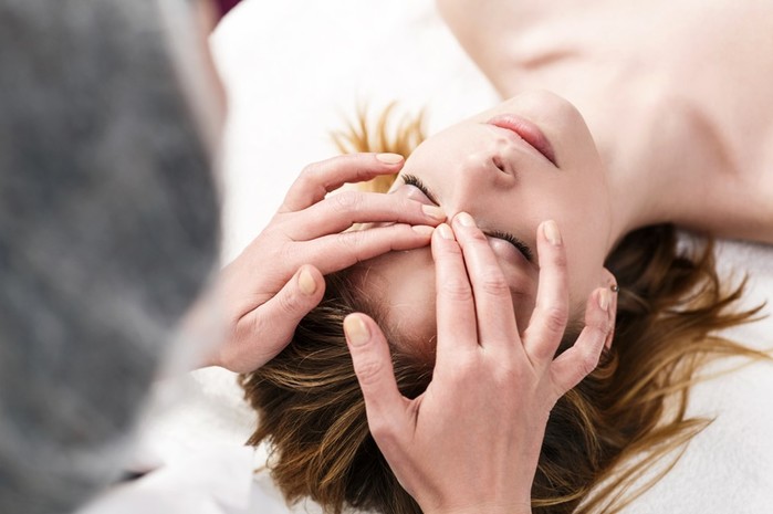 Виды массажа лица: какой подходит именно вам