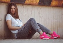 Женские кроссовки — красота и удобство