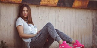 Женские кроссовки — красота и удобство