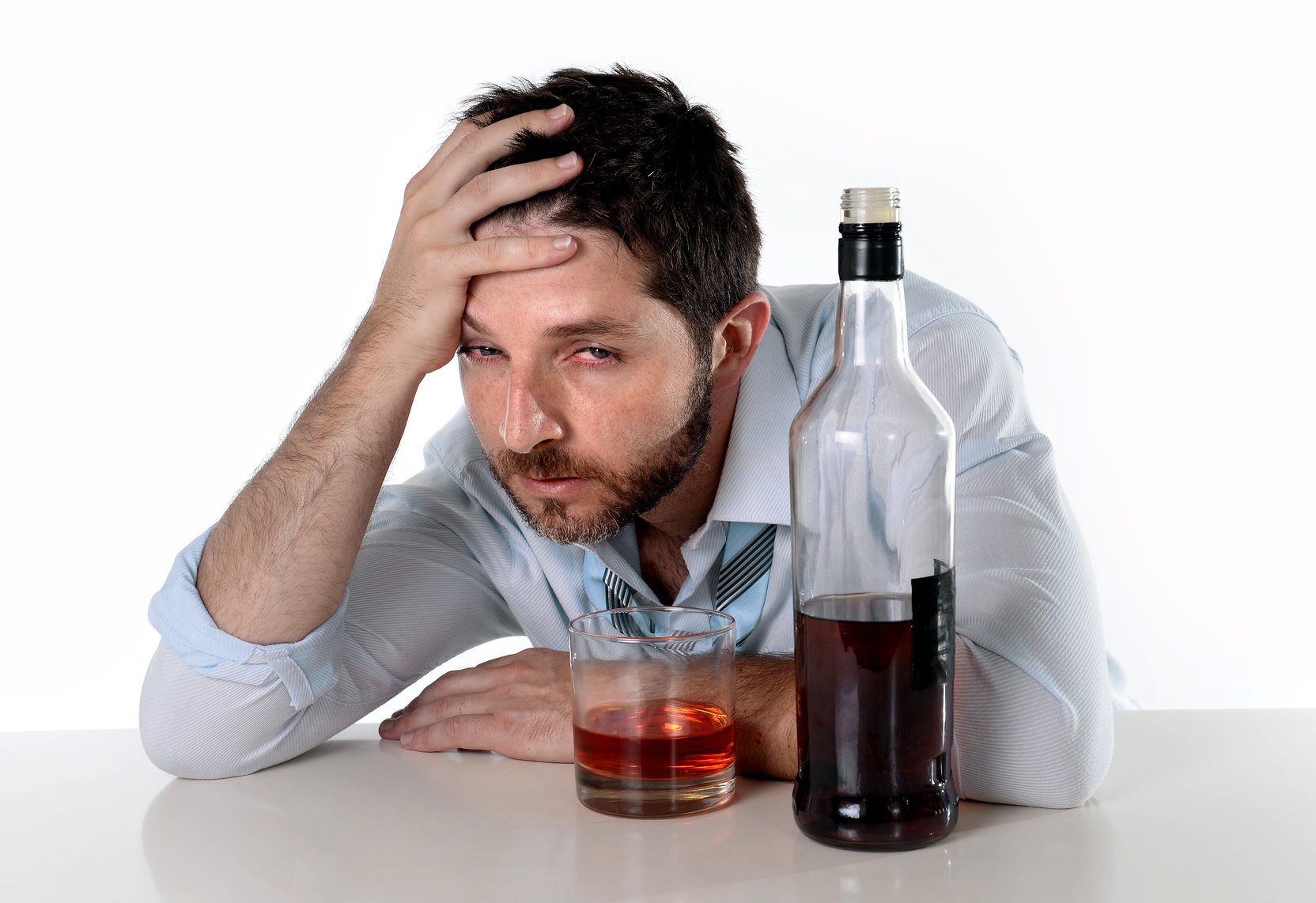 Почему пить спиртные напитки — плохо?