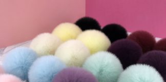 Меховые помпоны