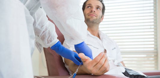 Стоит ли вызывать нарколога на дом? Стоит ли вызывать нарколога на дом?