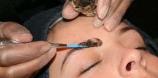 Как развести хну для бровей: консистенция, выбор цвета, пошаговая инструкция