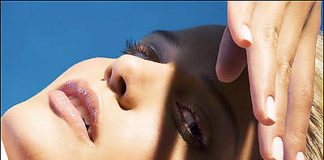 Можно ли загорать, если сделан татуаж для бровей, губ