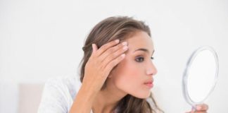 Прыщи между бровями: причины появления на переносице у женщин, почему появляются после выщипывания? Лечение прыщиков