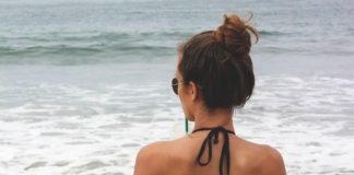 У меня разные брови