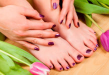 Маникюр и педикюр «Лакберри» Маникюр и педикюр "Лакберри"