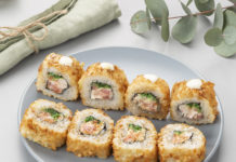 Суши можно заказать прямо домой или в офис