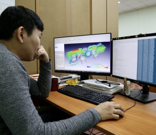 Как президент Казахстана помогает программистам страны