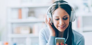 Почему не стоит слушать музыку через стриминговые сервисы