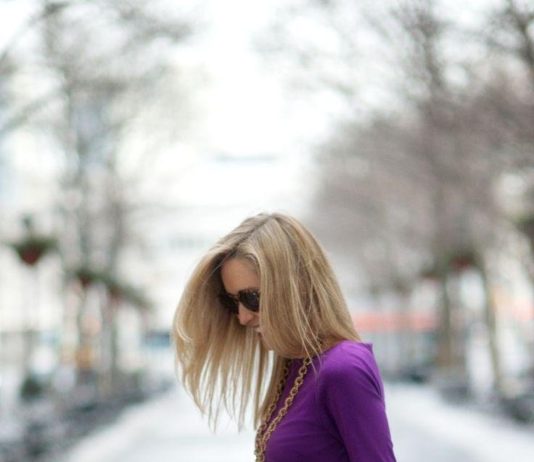 Самые модные цвета женских платьев на весну и лето 2022