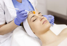 Химический пилинг лица