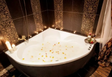 Почему многие любят джакузи?