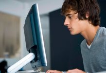 Игрушки для мальчишек из магазина Озон ру: какие из них позволят отвлечь сына от компьютера и телевизора