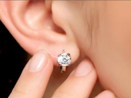 Почему девушки любят белое золото?