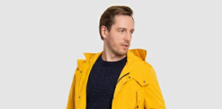 Мужские ветровки на осень 2023 года: их особенности