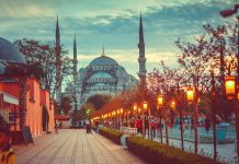 Где остановиться в Стамбуле, чтобы увидеть максимум его достопримечательностей и разместиться с комфортом: советы