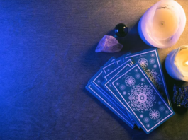 Кто поможет освоению азов работы с картами таро: подробности