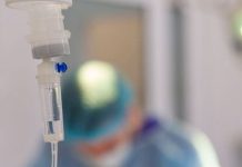 Как избавляются от запоя путем введения капельницы: зачем в составе популярных капельниц от запоя глюкоза