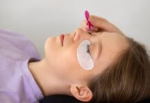 Наращивание ресниц: что это такое и для чего девушки делают