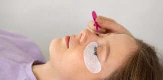 Наращивание ресниц: что это такое и для чего девушки делают