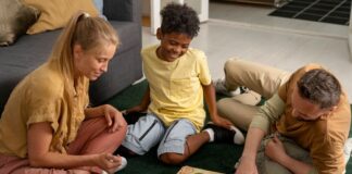 В какие настольные игры играли наши бабушки и дедушки: история игр прошлого