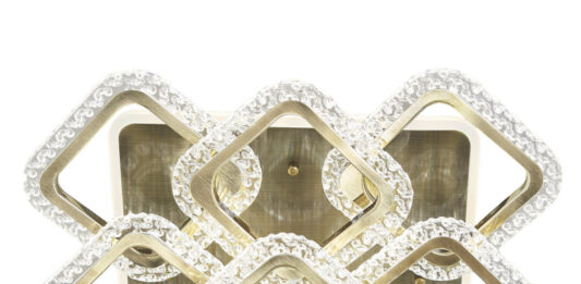 LED люстра: история и современность