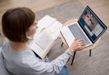 Онлайн или оффлайн: как выбрать формат обучения для фитнес-тренера