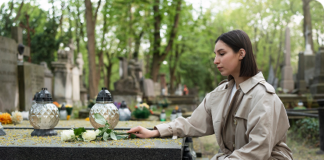 Сколько стоит памятник? Разбираем факторы, влияющие на стоимость