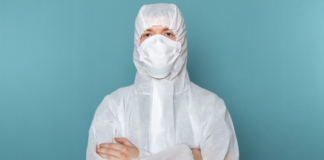 Защитный комбинезон одноразовый с капюшоном: универсальное решение
