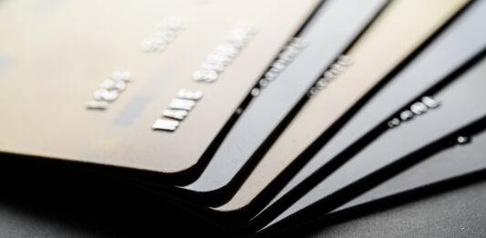 Как выбрать надежный сайт для займа на карту: главные критерии безопасности