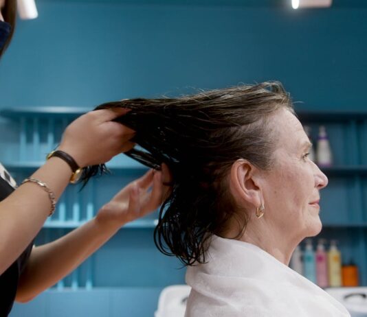 Спасательный круг для волос: как мезотерапия борется с выпадением, сухостью и перхотью