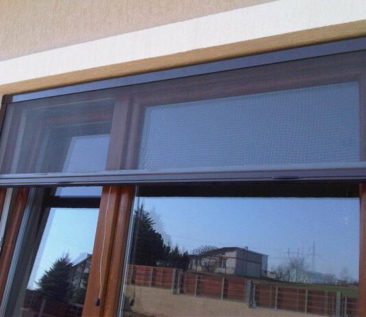 Шторы плиссе и москитные сетки: современное решение для комфорта и защиты вашего дома